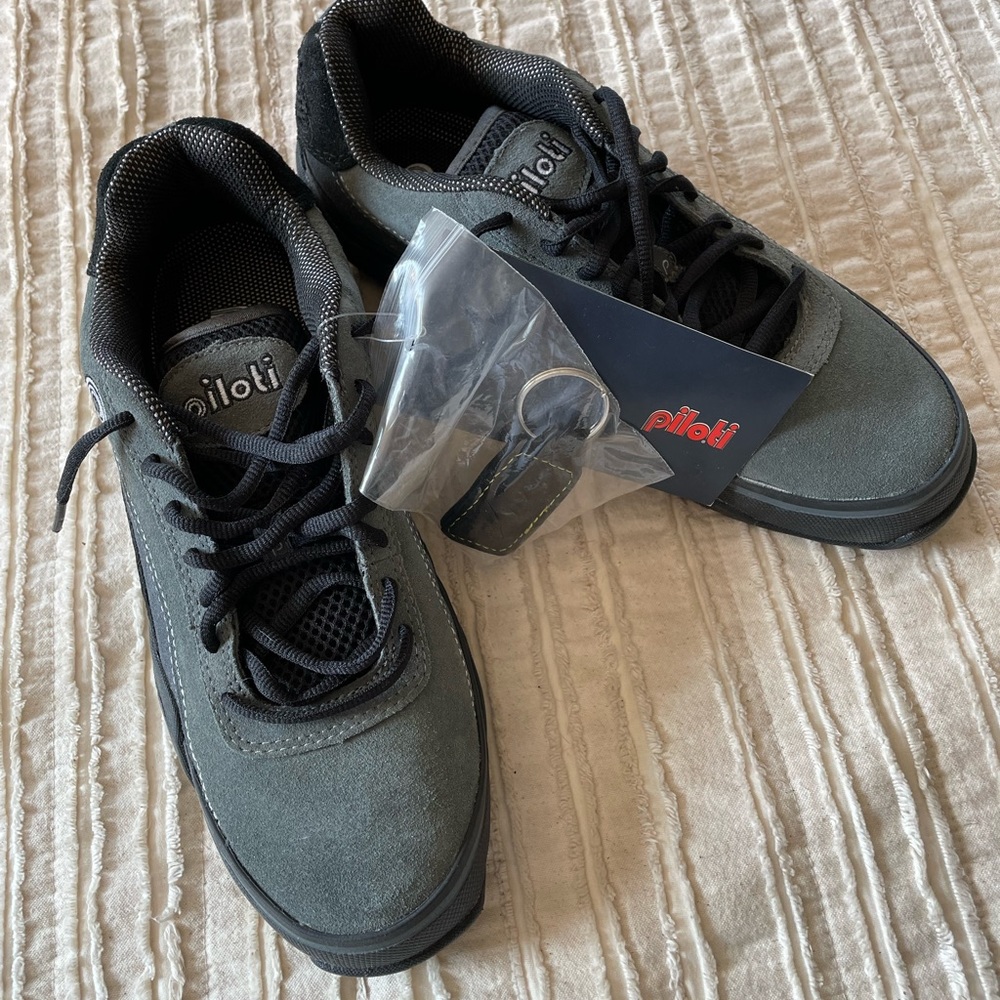 Piloti competition driving footwear.  Model Speedway.  Men’s size 8.